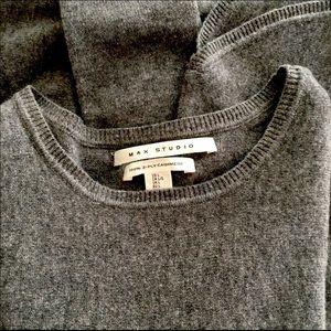 The WIND🌬 is calling Max Studio Cashmere Sweater